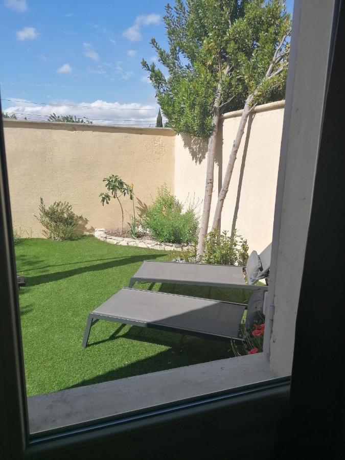 Appartement A l'ombre de l'Olivier à LʼIsle-sur-la-Sorgue Extérieur photo