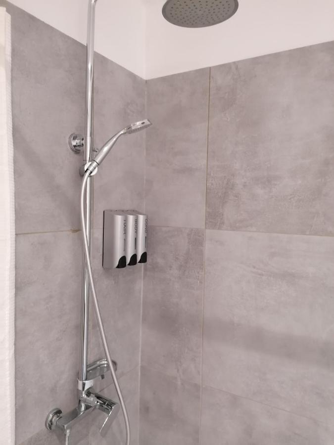Appartement A l'ombre de l'Olivier à LʼIsle-sur-la-Sorgue Extérieur photo